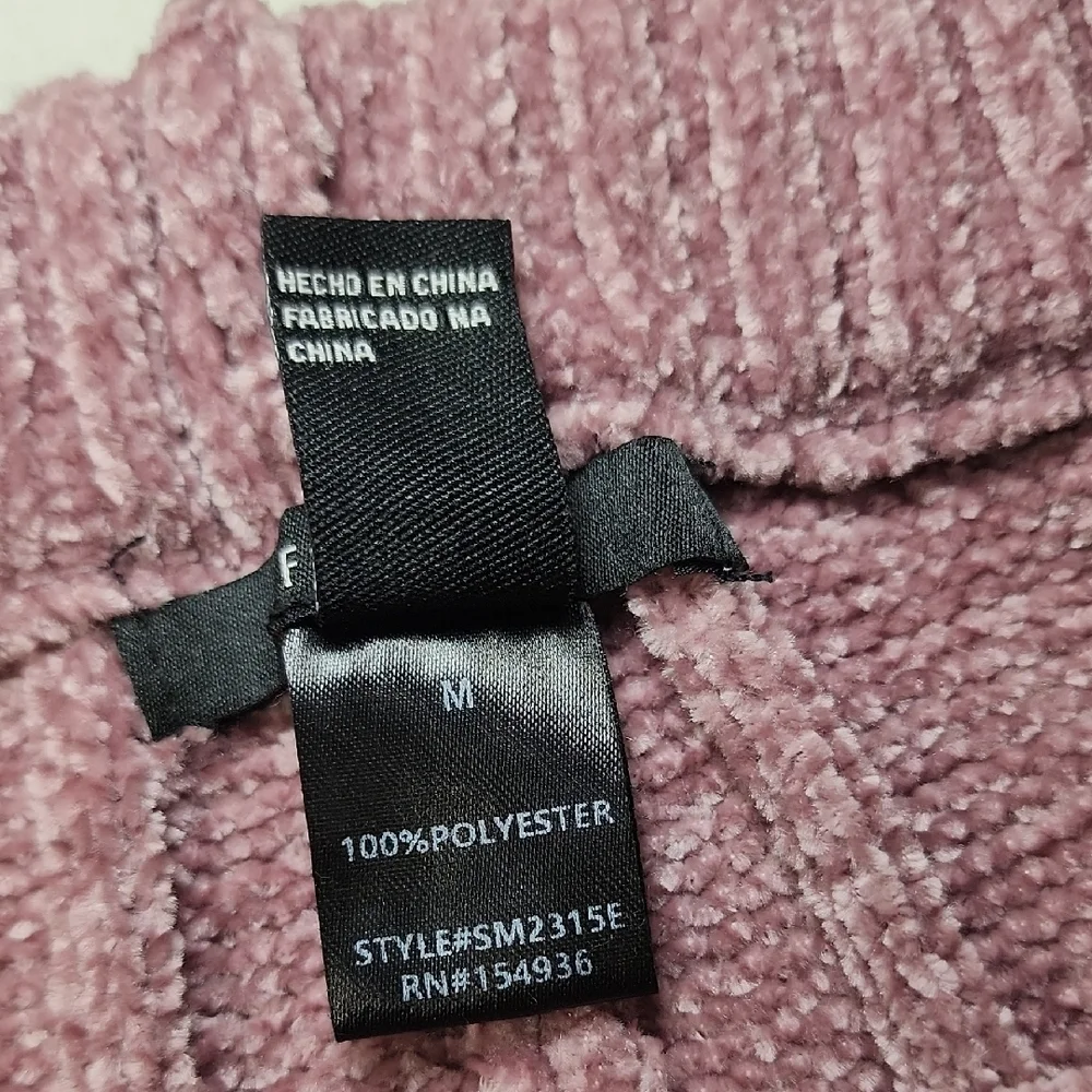 Women's Pink Chenille Crop Top And Shorts M - Picture 6 of 7